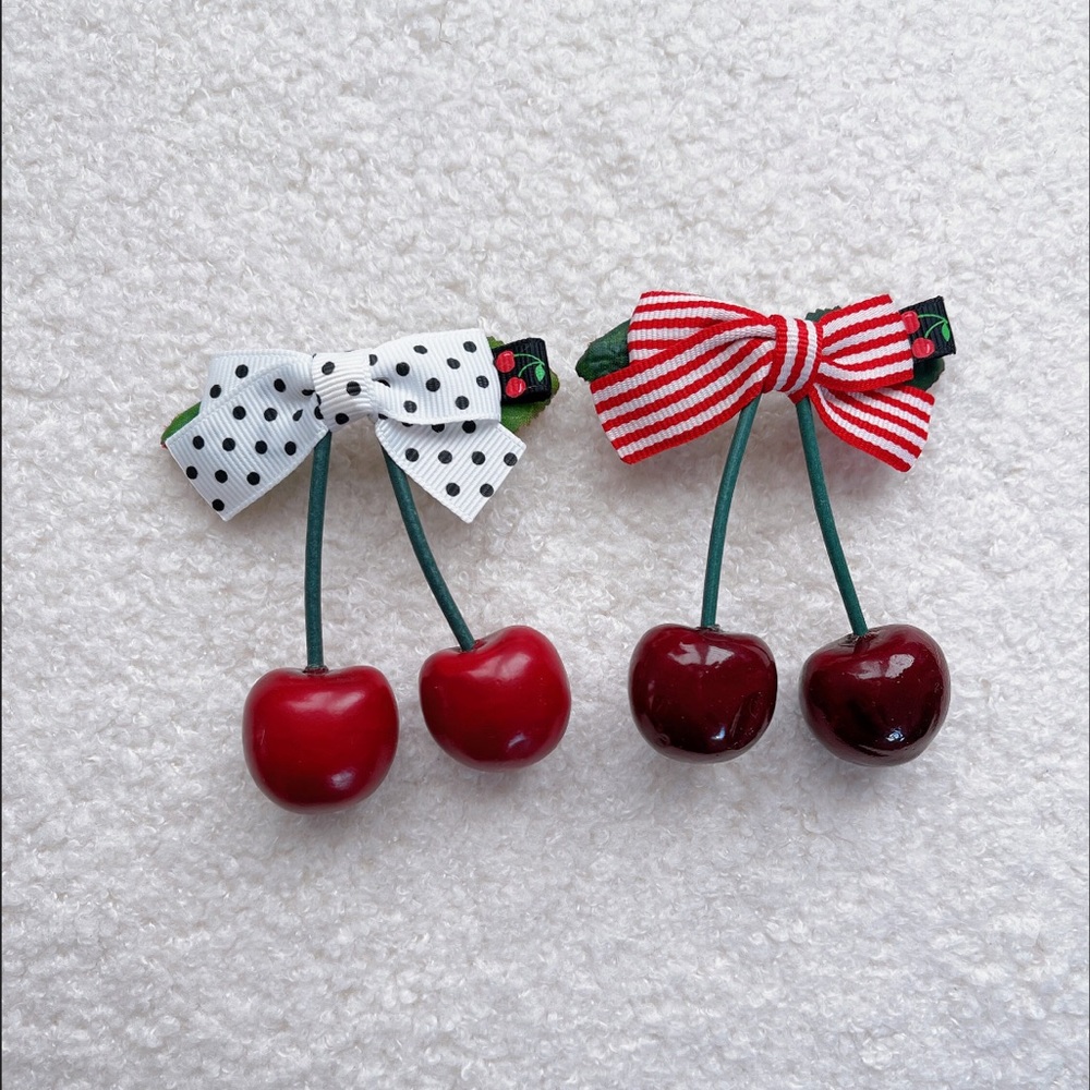 Cherry hair clip set of 2｜hairpin｜handmade